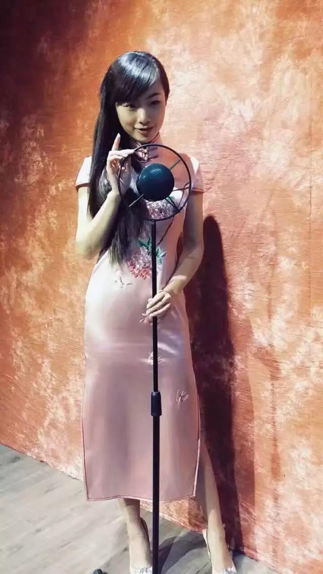 special guest 徐莹莹 重庆电视台知名演员 爱心公益大使 电影