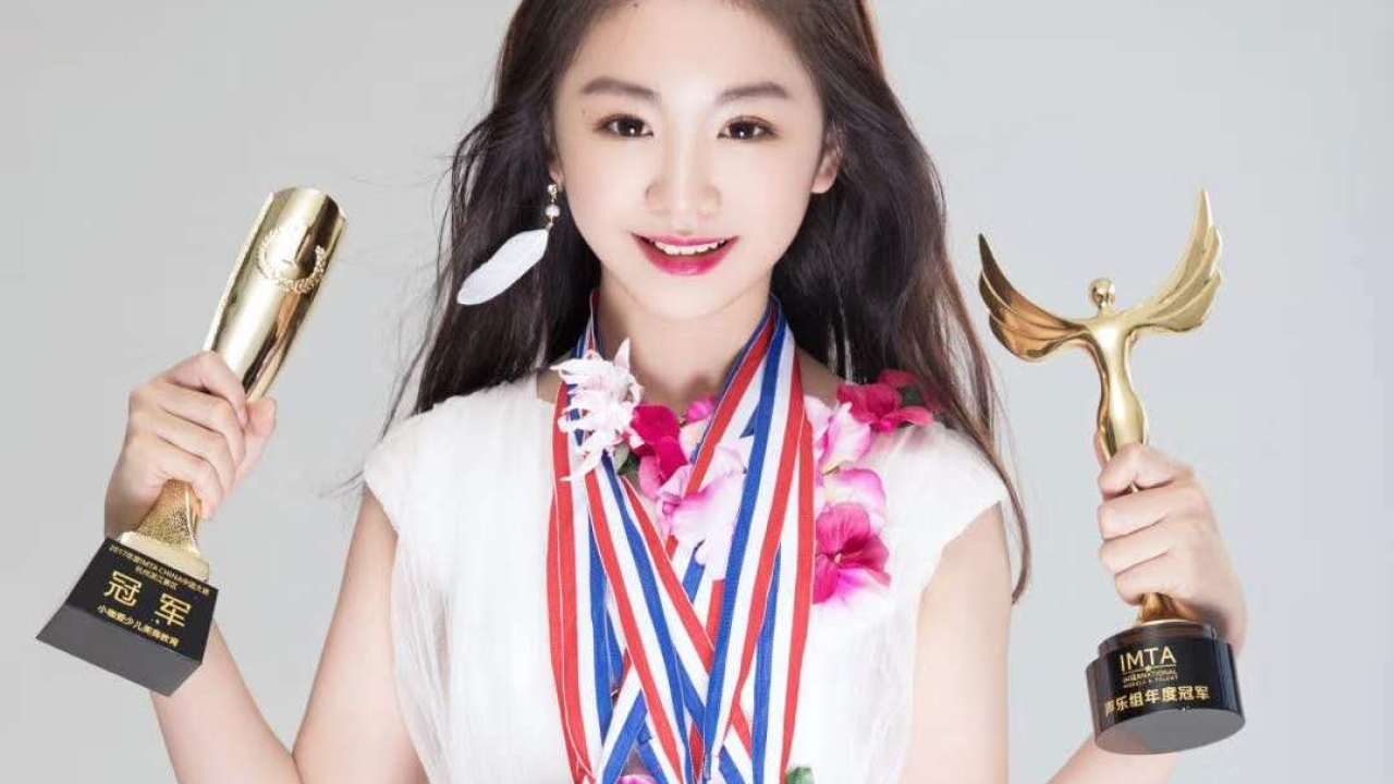 童聲學院新年素材