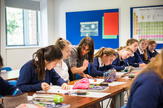 英国牛津剑桥+全英名校游览20天夏令营