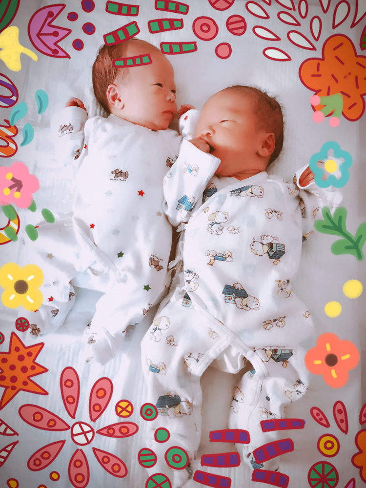 邀请函-尹启源&尹启洋满月宴