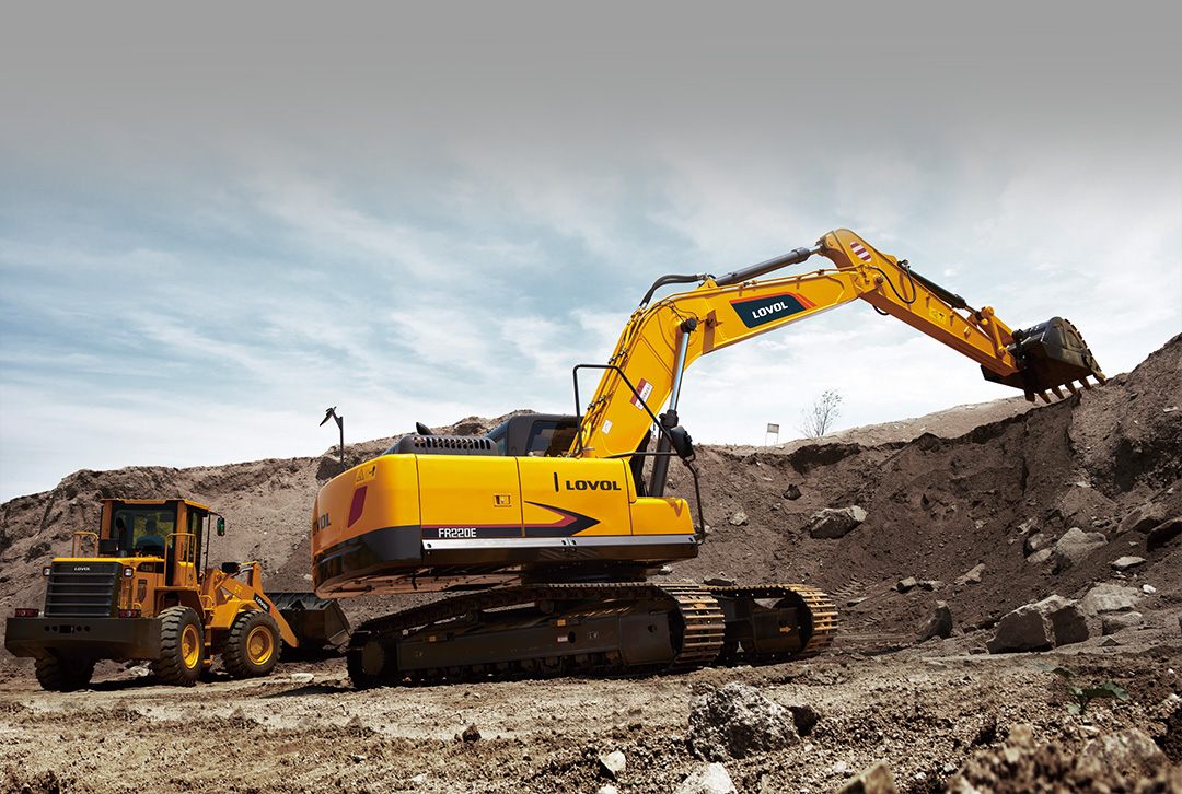 雷沃挖掘机——fr220e产品