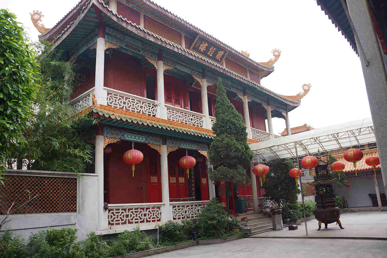 始建 於宋紹興十年(1140年),舊址在磐 溪都雙山(今桂嶺鎮雙山村),為法