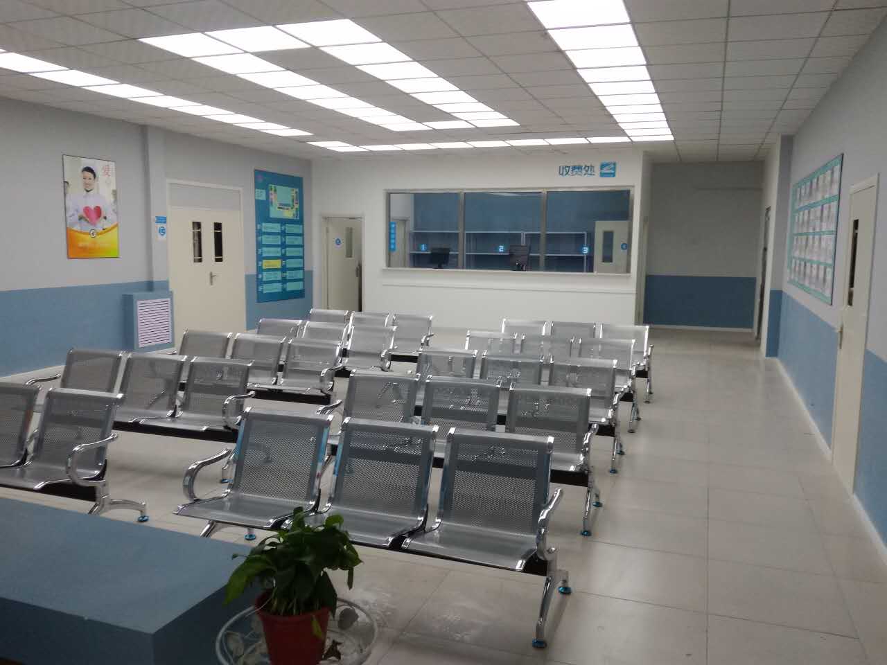 一禾 影业实景棚 医院实景棚 医院实景棚,实用面积600平方米,里面覆盖